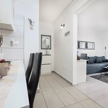 Appartement Adriatic Pearl Arena Pula