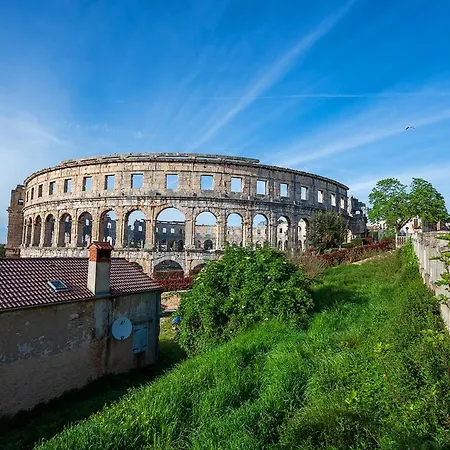 Adriatic Pearl Arena * Pula